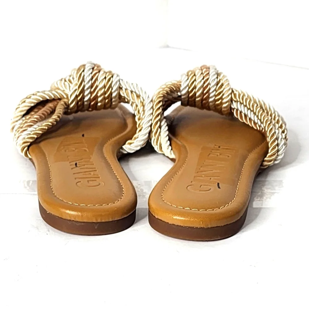 Gianni Bini Women's Penni Tan & White Corded Knot Flat Sandal Size 6.5